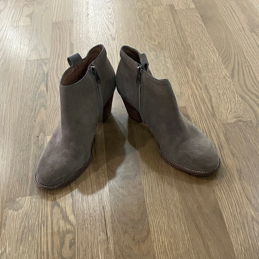 Madewell Women’s Gray Suede Genuine Leather Healed Ankle Boots